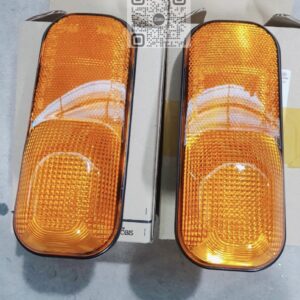 Đèn Xi Nhan Cánh Cửa HYUNDAI HD65 HD72 Mighty 75s 110s 110xl N250