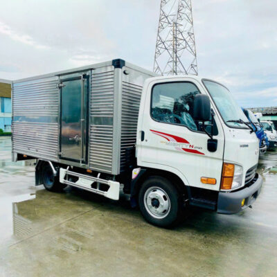 Xe tải thùng kín